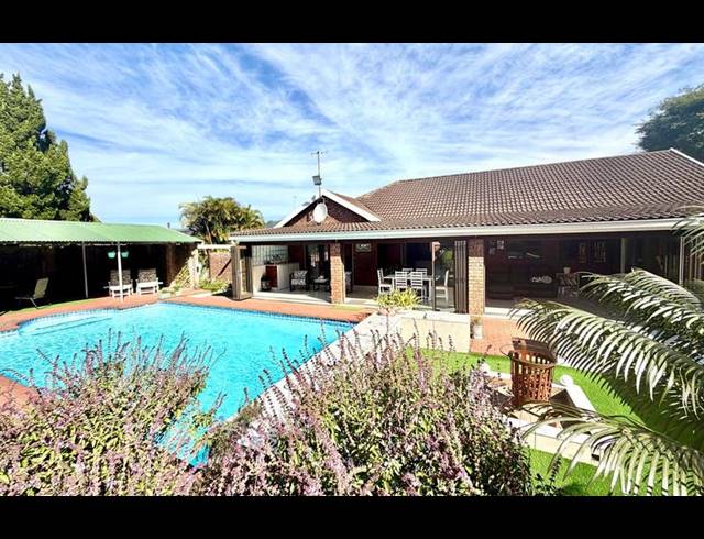 4 BEDROOM HOUSE FOR SALE IN FERNCLIFFE